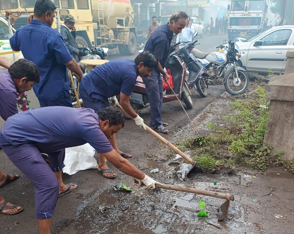 swachhata in pune 2.jpeg